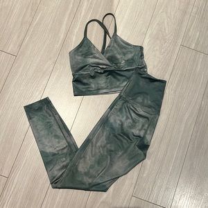 Beyond Yoga workout set